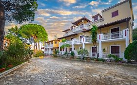 Pyrgaraki Studios And Apartments